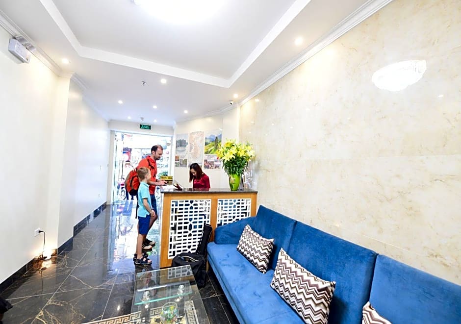 Bella Rosa Trendy Hotel