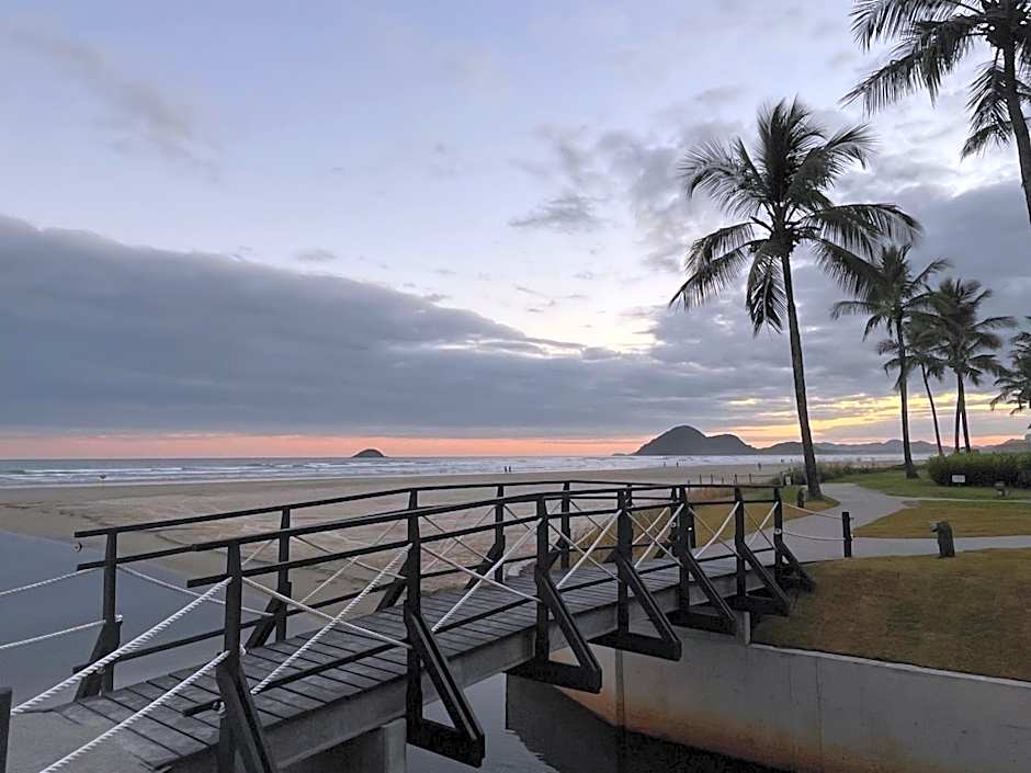 FLAT BOULEVARD RIVIERA COM AR A 150 m DA PRAIA ! DISPONÍVEL de 05 a 08 de Dez de 2025 ! Aproveite !