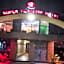 Super Paradise Hotel