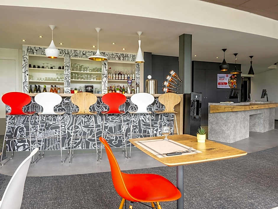 ibis Issoire