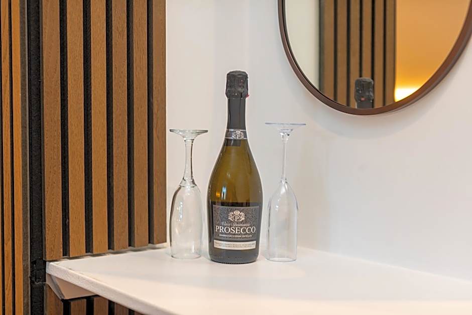 Holly Lodge Guest House with FREE off site health club