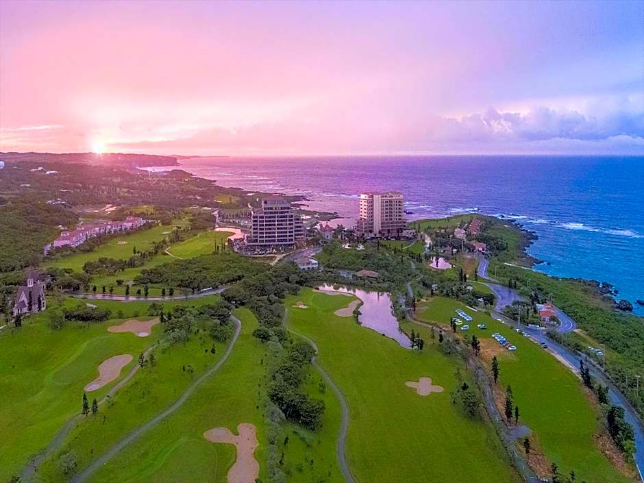 Hotel Shigira Mirage Beach Front