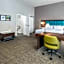 Hampton Inn By Hilton & Suites Manchester