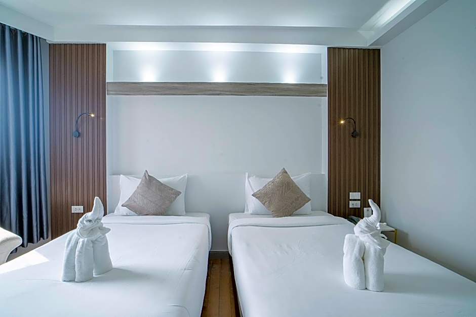 Photo 1 of 10 of Deluxe Premier 2 Beds