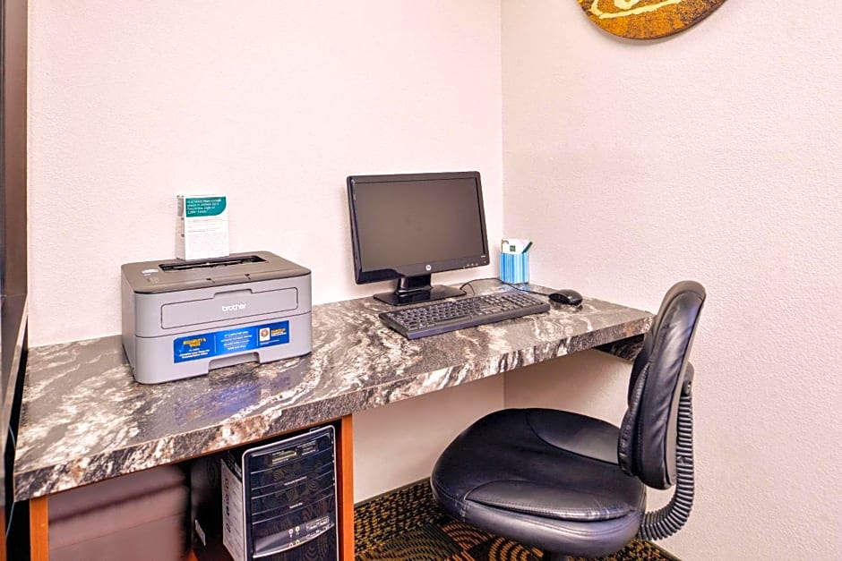 Quality Inn Joplin I-44