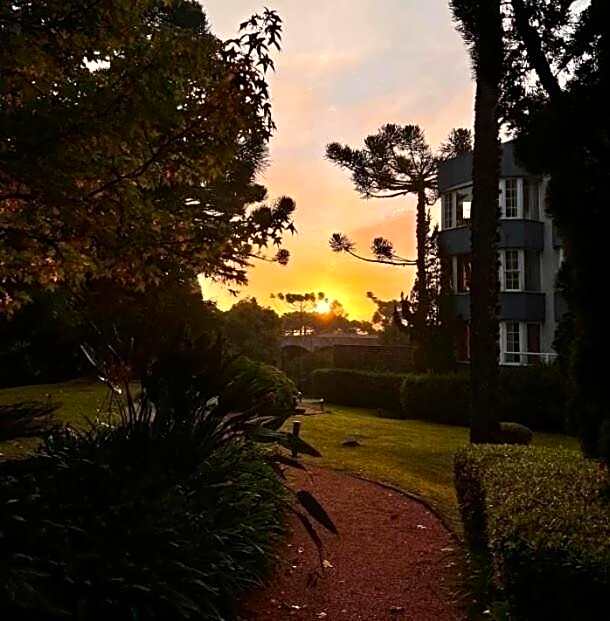 Studio Super Luxo Laje de Pedra MV (3019)