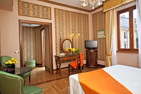 Grand Deluxe Double Room