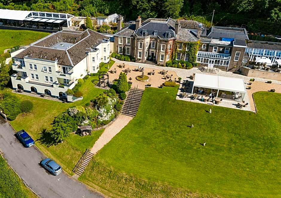 New House Country Hotel