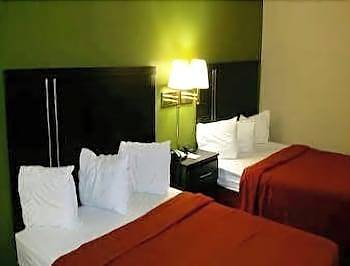 Quality Inn East