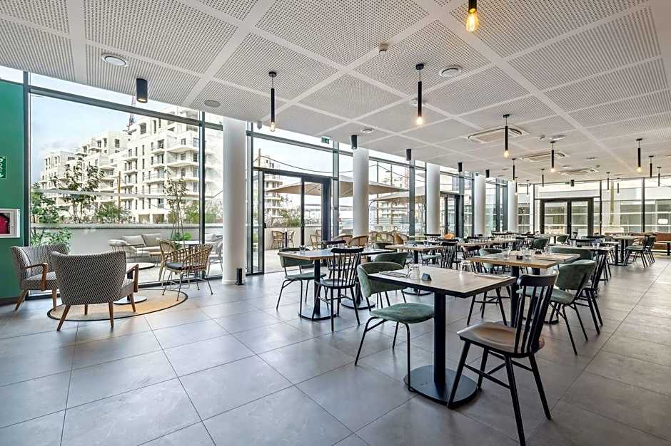 All Suites Paris Ouest Colombes