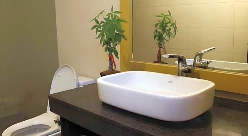 Top Star Hotel
