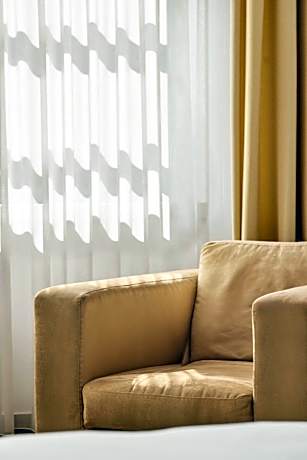 Waterside Room with River View