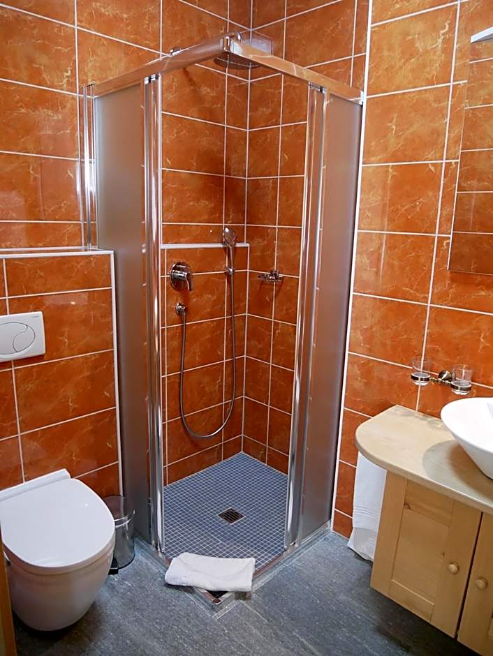 Between Boutique Hotel