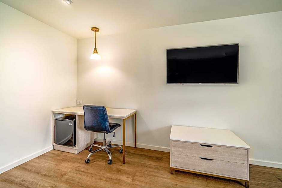 Trend Hotel at LAX Airport
