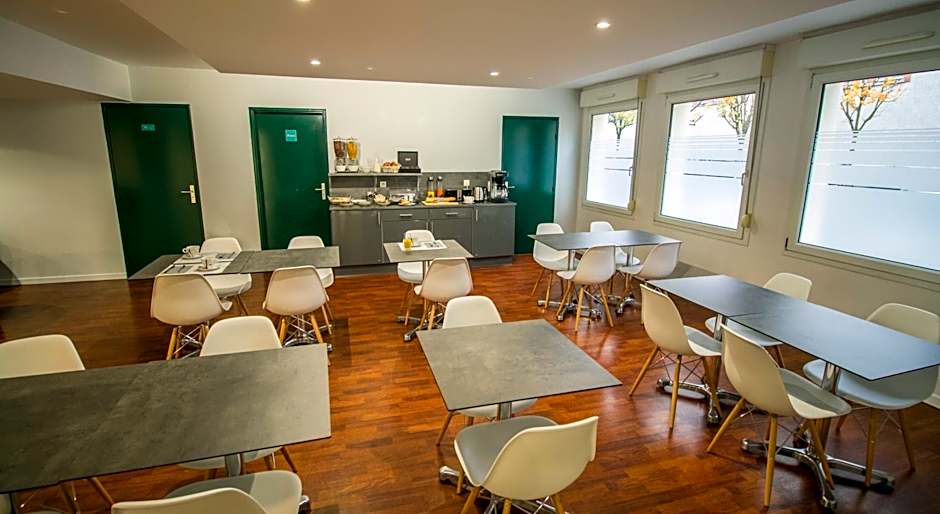 KOSY Appart'hôtel Le Champ De Mars Reims