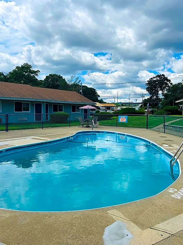 Captain's Lodge Motel