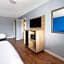 Super 8 by Wyndham Portsmouth - Norfolk