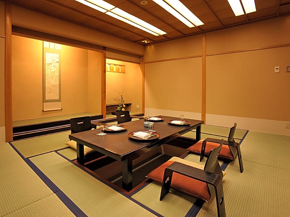 ANA Crowne Plaza Hotel Grand Court Nagoya By IHG