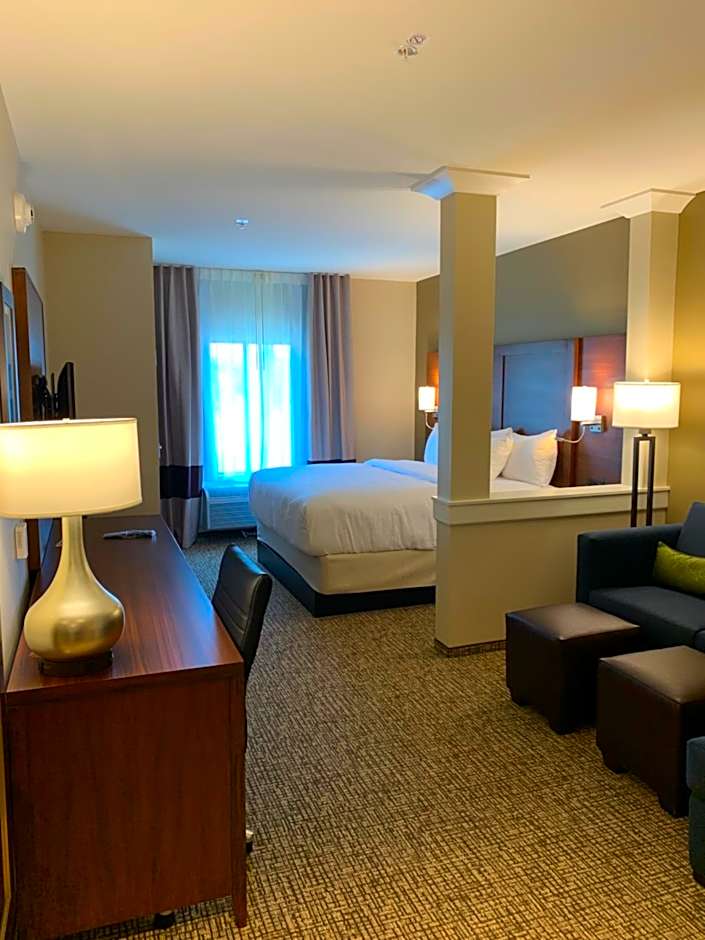 Comfort Inn & Suites