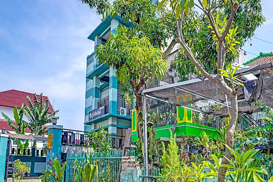 Hotel O Home Stay Elis Cateliya Syariah