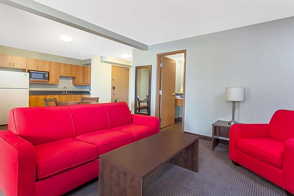Super 8 by Wyndham Red Lake ON
