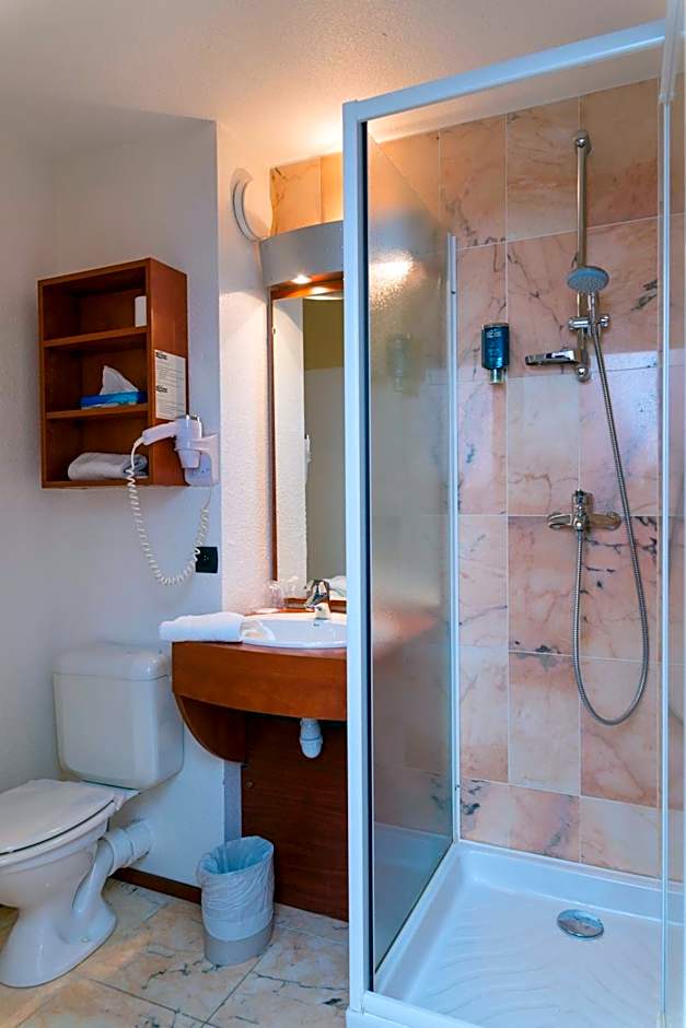 Brit Hotel Rennes St Grégoire  Le Villeneuve