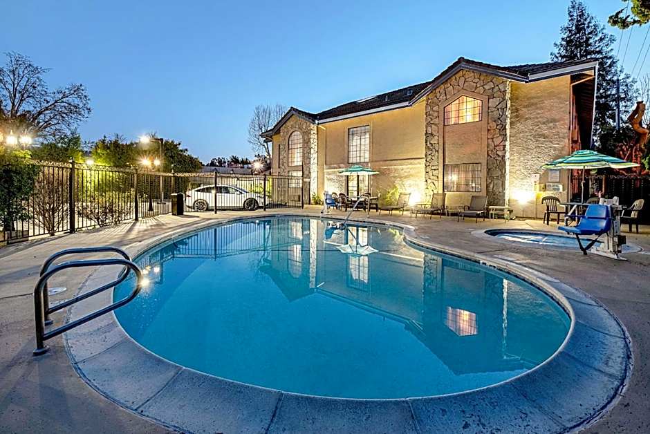 Clarion Inn Silicon Valley