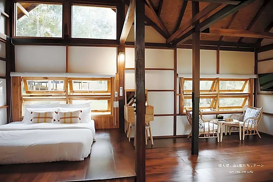 Photo 1 of 8 of Deluxe Villa
