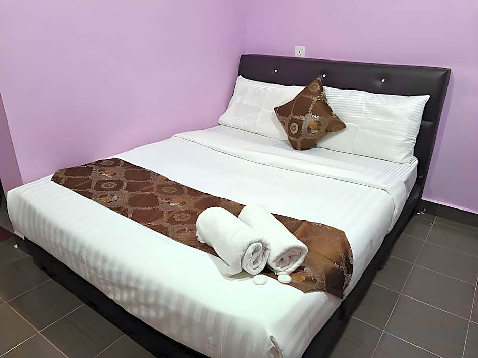 Hotel O Awan Biru Motel