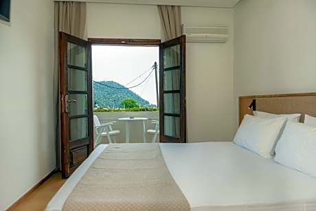 Economy Twin Room