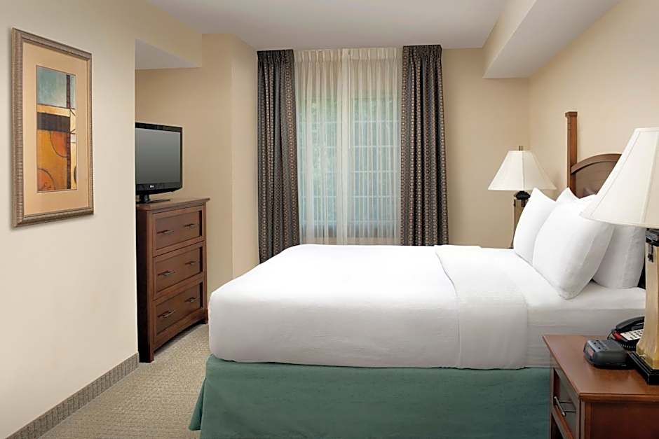 Staybridge Suites North Brunswick By IHG