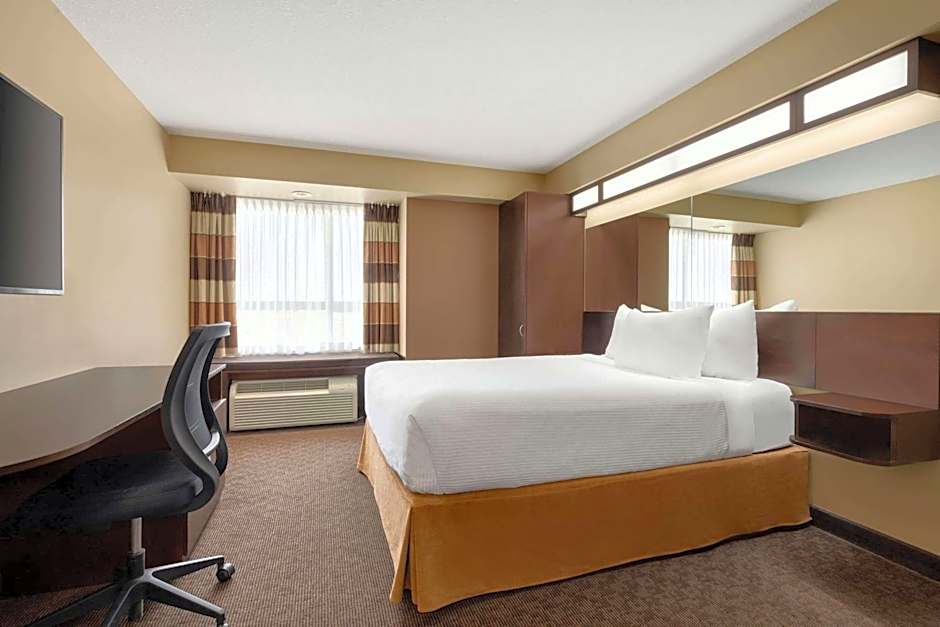 Microtel Inn & Suites by Wyndham Weyburn