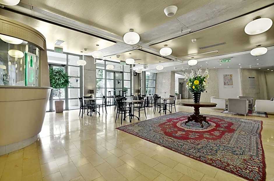 Ruth Daniel Residence