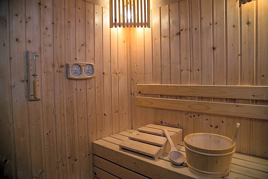 V20 Boutique Jacuzzi Hotel