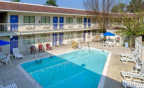 Motel 6-Washington, DC