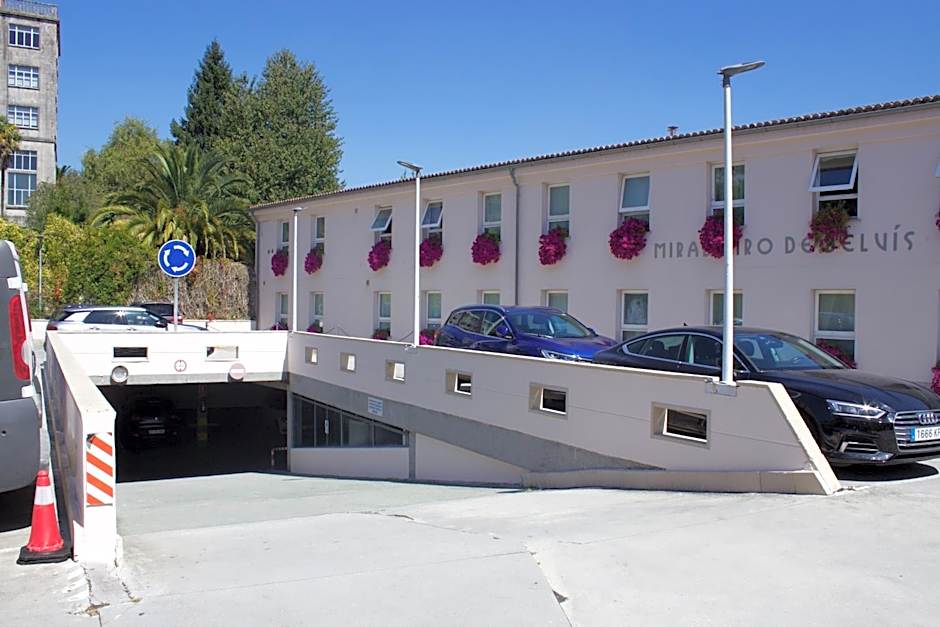 Hotel Parking Miradoiro de Belvís