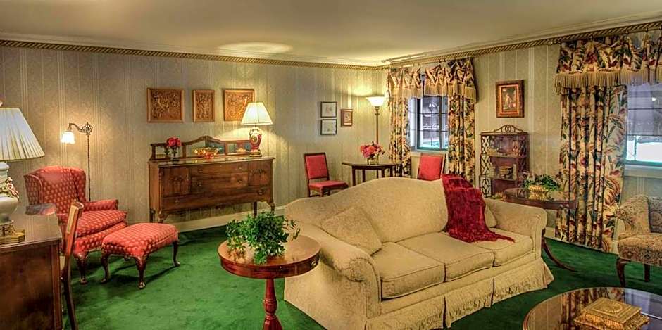 Red Coach Inn