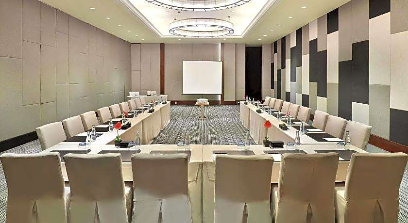 Pullman Bali Legian Beach