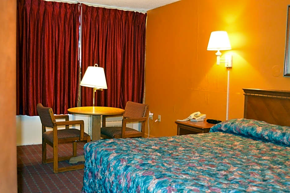 Travelers Inn