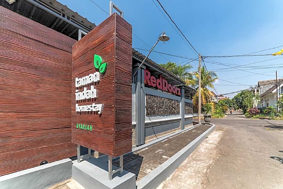 RedDoorz Syariah near RRI Malang