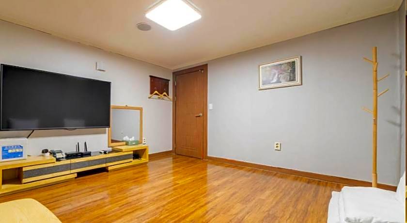 Donghae Gloria Hotel