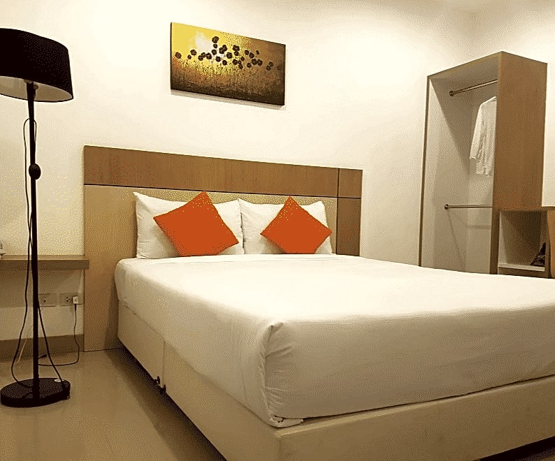 La Belle Hotel