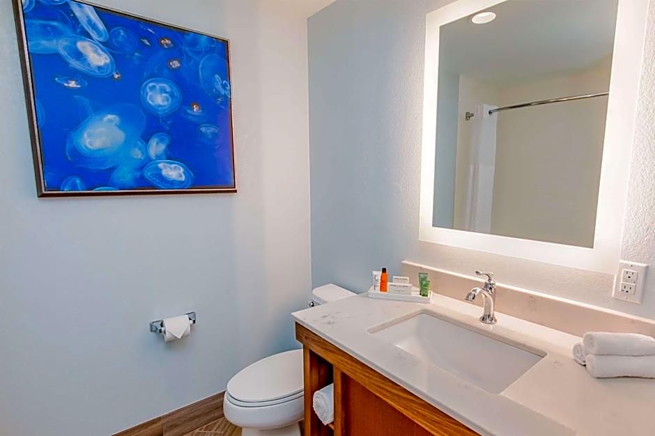 Hilton Pensacola Beach Gulf Front