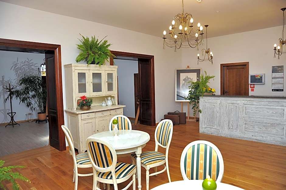 Hotel Sandro Silver & Spichlerz Antoniny