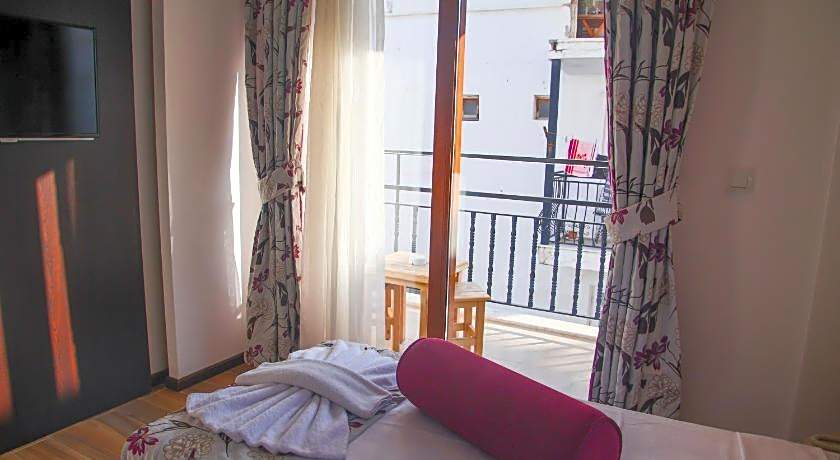 HOTEL HERMES