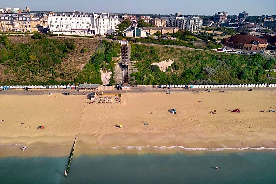 Bournemouth Highcliff Marriott Hotel