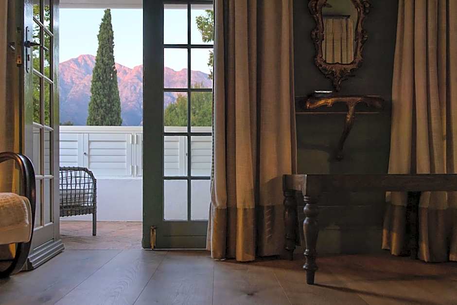 Akademie Street Boutique Hotel