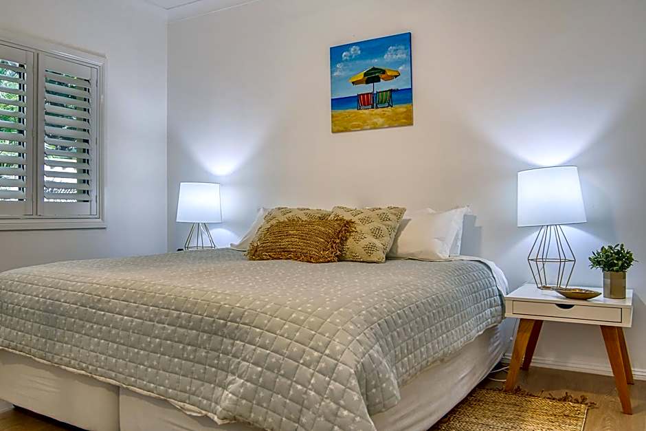 Cronulla Beach House Bed & Breakfast