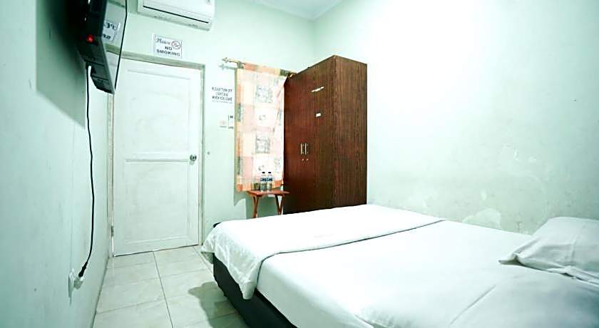 Mahkota Sivali near Soekarno Hatta Airport Mitra RedDoorz