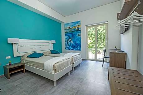 Double or Twin Room with Private Bathroom